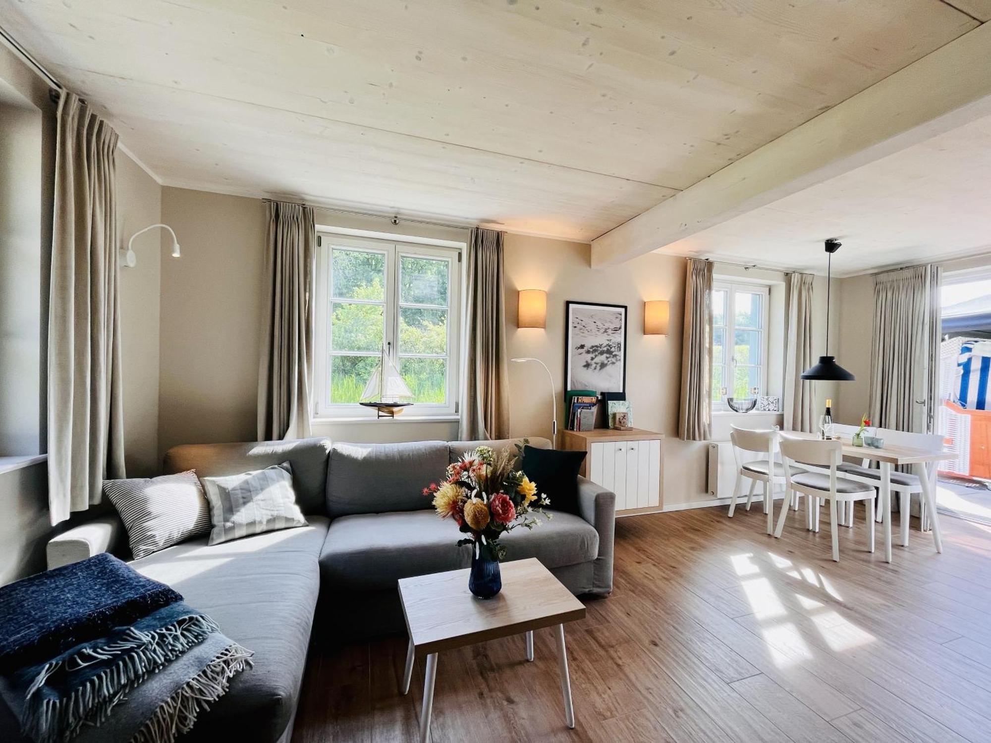 Ferienhaus Strandflieder 05 Feriendorf Klein Stresow Ruegen By Ruyastay Putbus Eksteriør billede