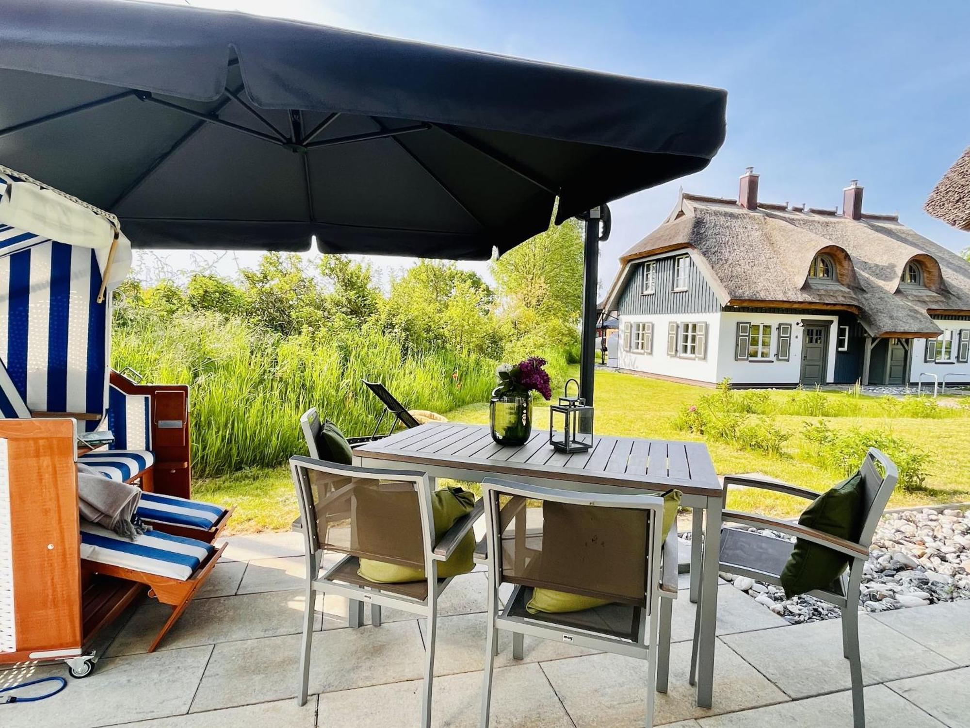 Ferienhaus Strandflieder 05 Feriendorf Klein Stresow Ruegen By Ruyastay Putbus Eksteriør billede